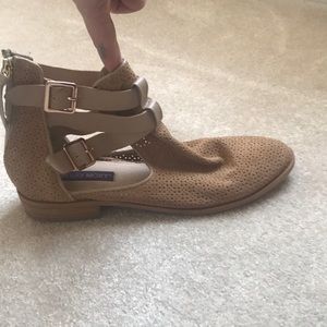 MODCLOTH Summer open Booties